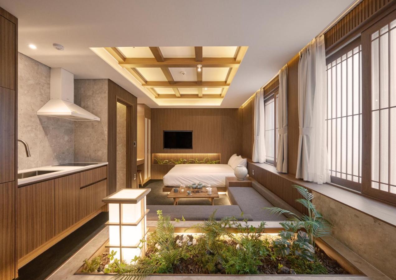 Uh Suite The Myeongdong Seul Exterior foto